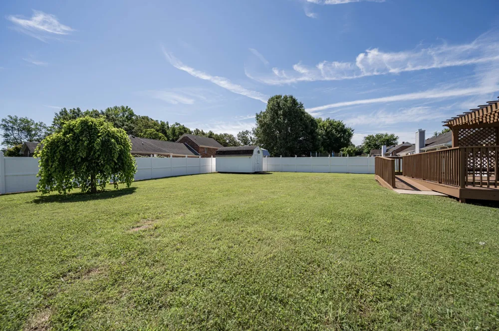 152 Greenbriar Cir Manchester, TN 37355