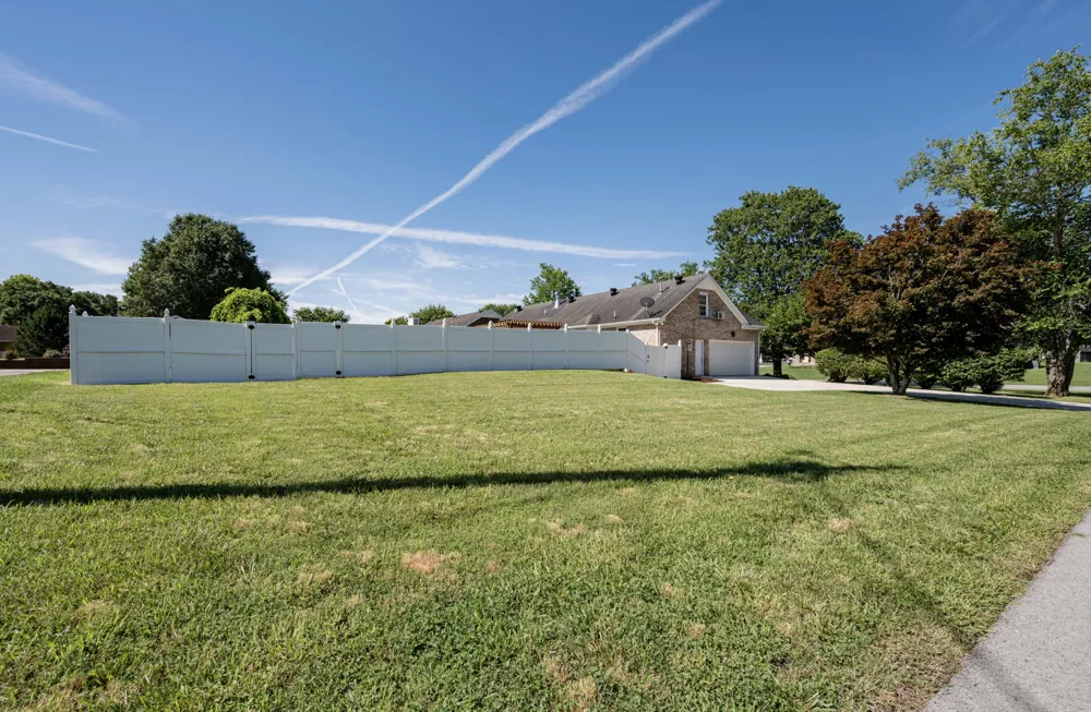 152 Greenbriar Cir Manchester, TN 37355