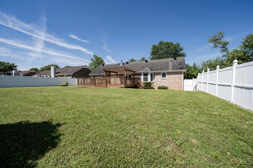 152 Greenbriar Cir Manchester, TN 37355