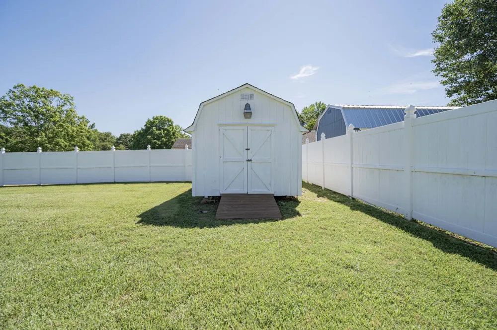 152 Greenbriar Cir Manchester, TN 37355