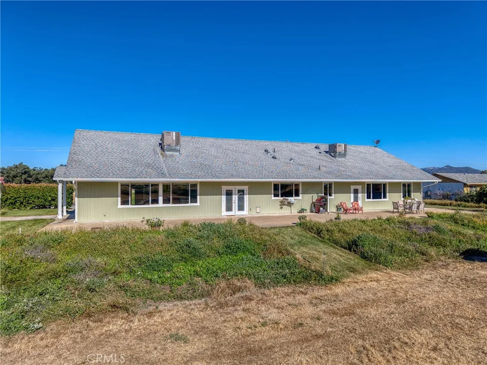 2260 Lakeshore Upper Lake, CA 95485