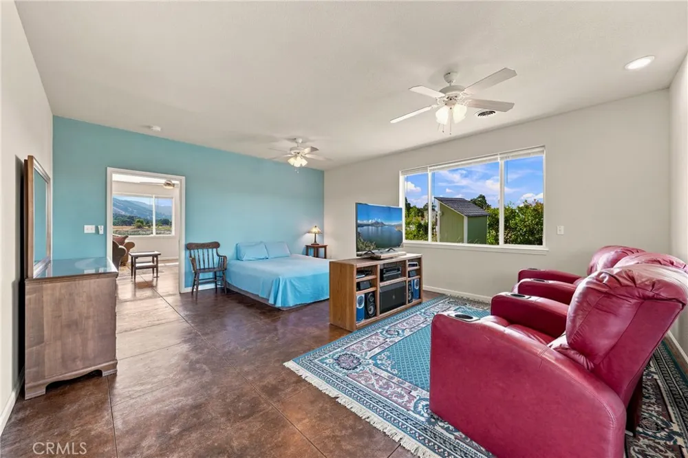 2260 Lakeshore Upper Lake, CA 95485