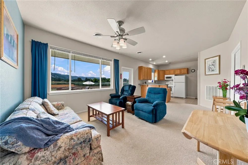 2260 Lakeshore Upper Lake, CA 95485