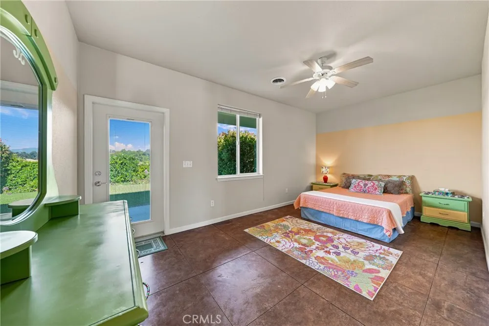 2260 Lakeshore Upper Lake, CA 95485