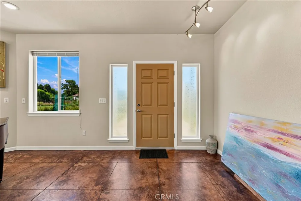 2260 Lakeshore Upper Lake, CA 95485