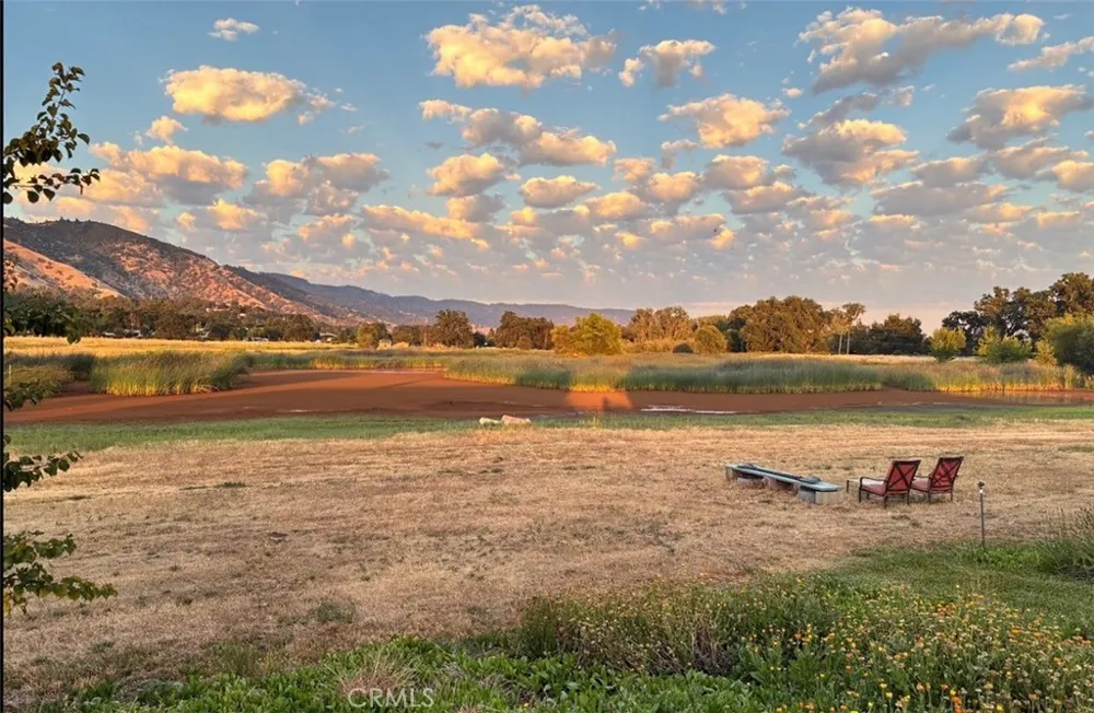 2260 Lakeshore Upper Lake, CA 95485