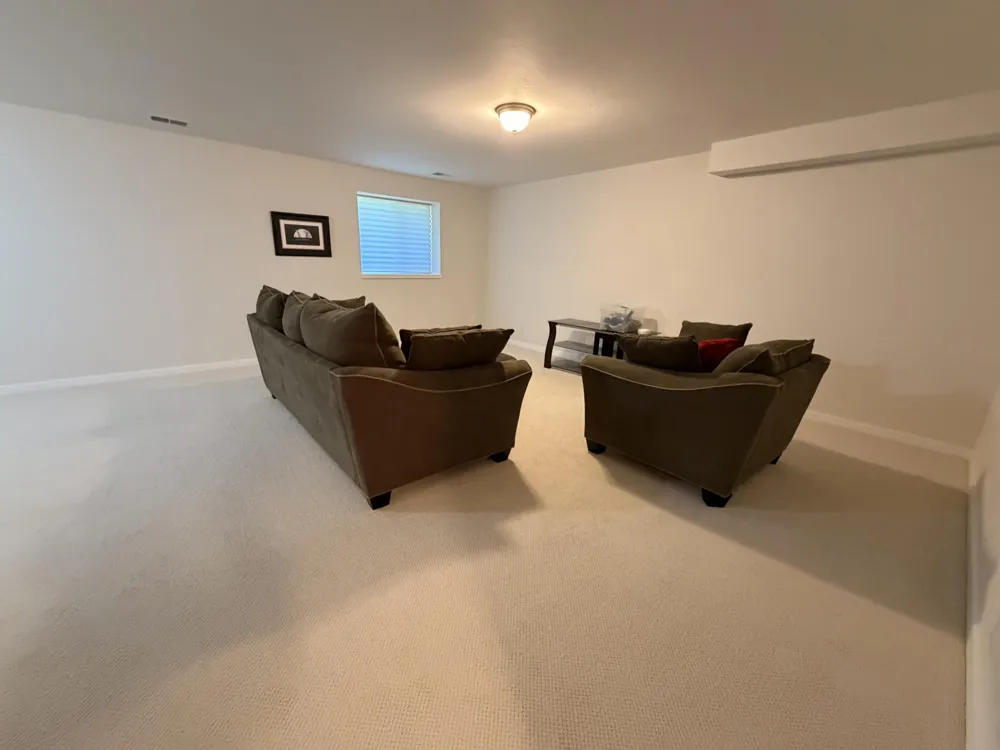 576 Brownstone Street Holland City, MI 49423