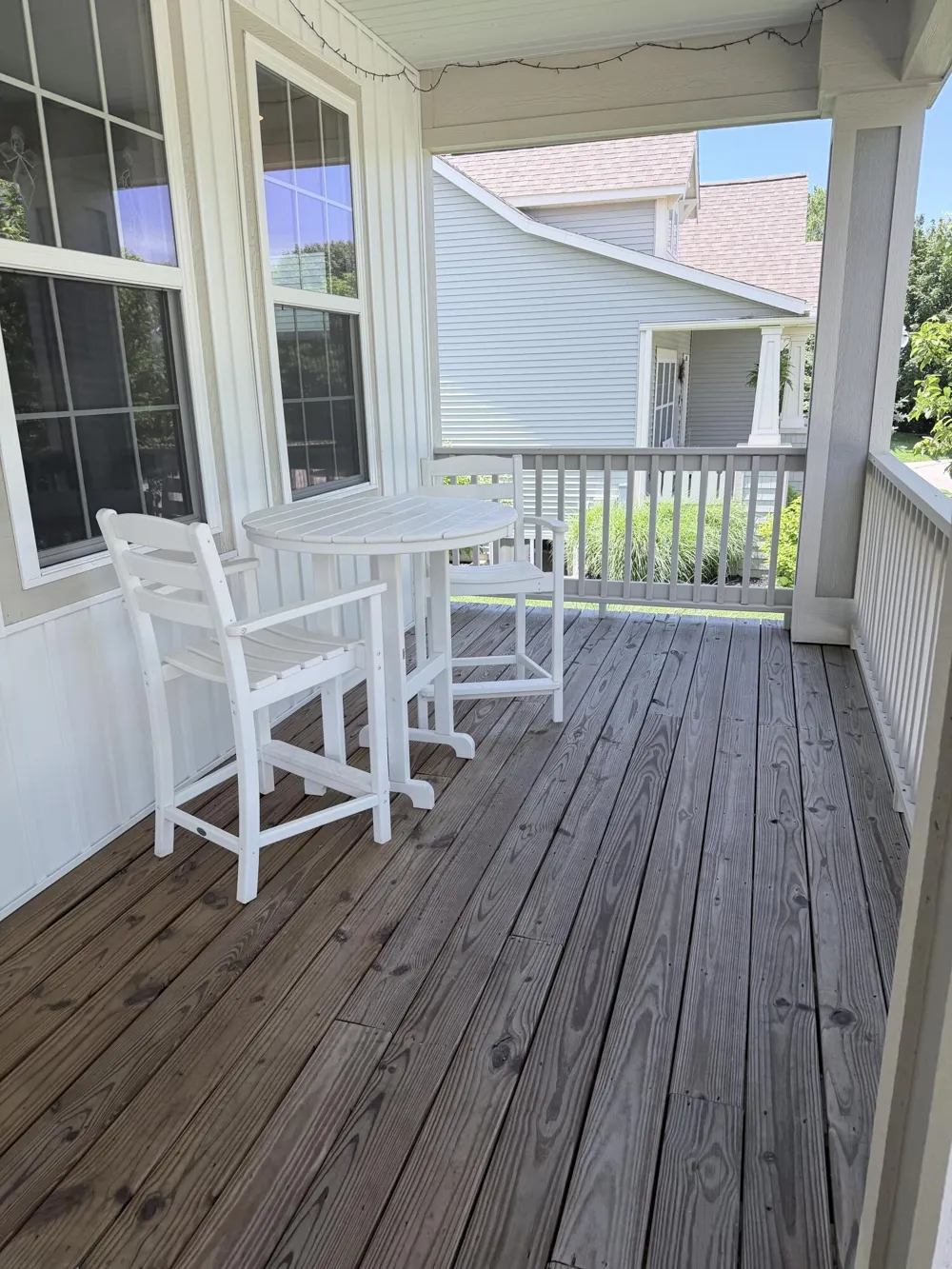 576 Brownstone Street Holland City, MI 49423