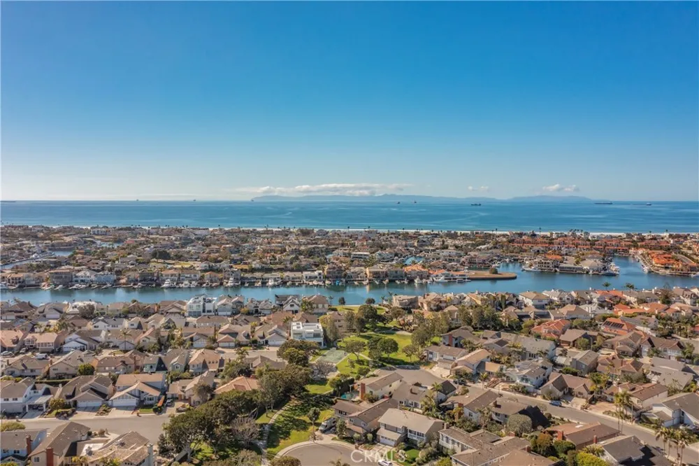 3661 Pirate Huntington Beach, CA 92649