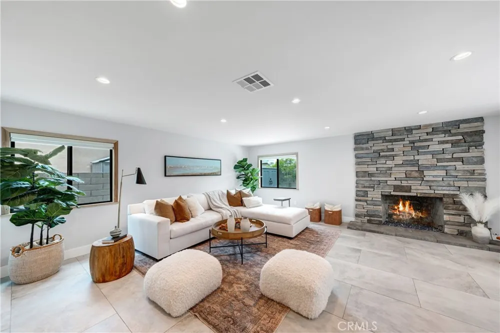 3661 Pirate Huntington Beach, CA 92649
