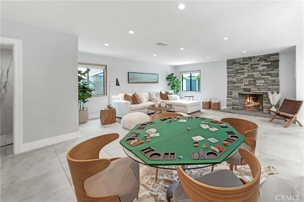 3661 Pirate Huntington Beach, CA 92649