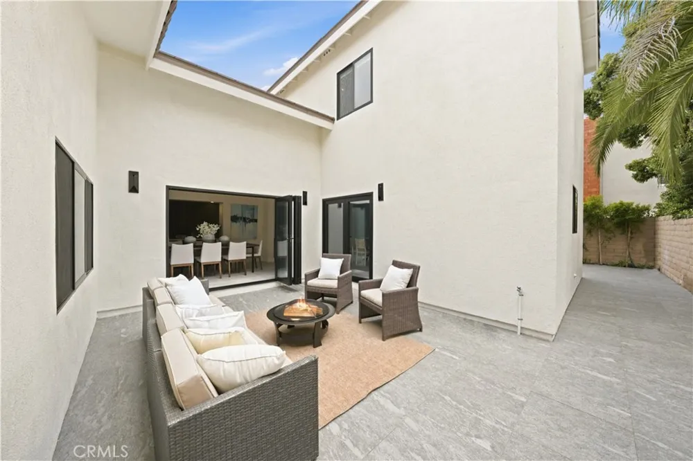 3661 Pirate Huntington Beach, CA 92649