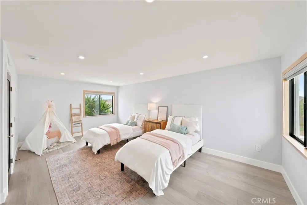 3661 Pirate Huntington Beach, CA 92649