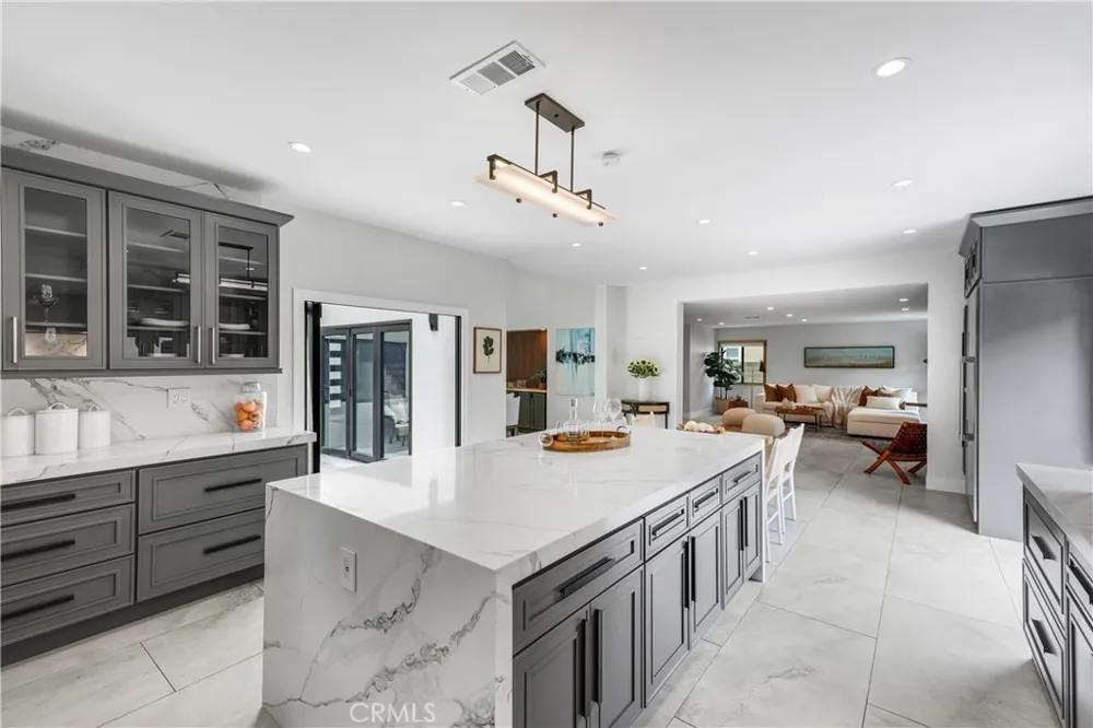 3661 Pirate Huntington Beach, CA 92649