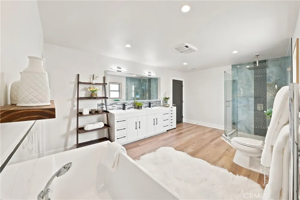3661 Pirate Huntington Beach, CA 92649