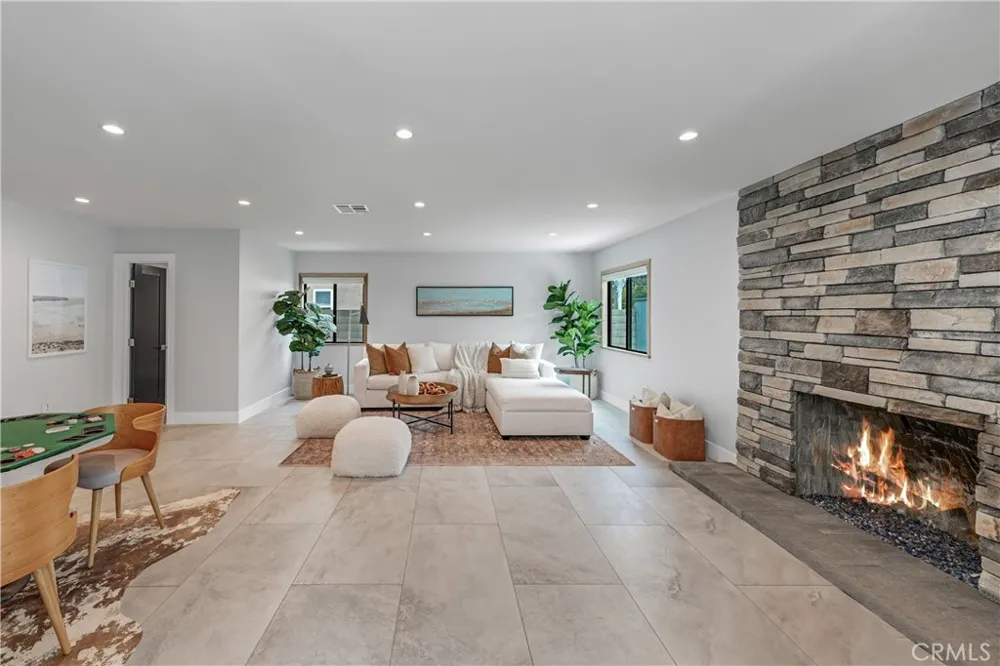 3661 Pirate Huntington Beach, CA 92649