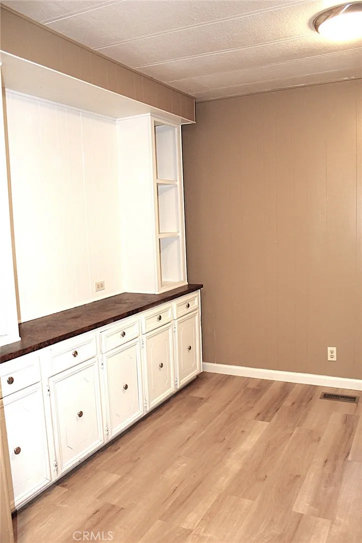 14599 Skyway Magalia, CA 95954