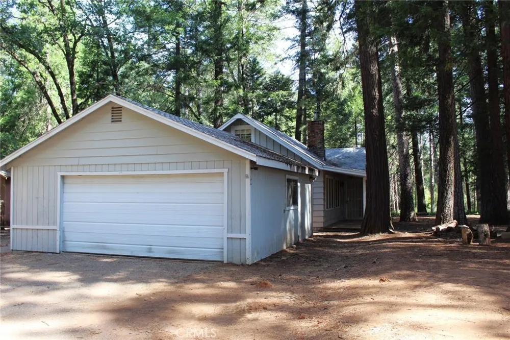 14599 Skyway Magalia, CA 95954