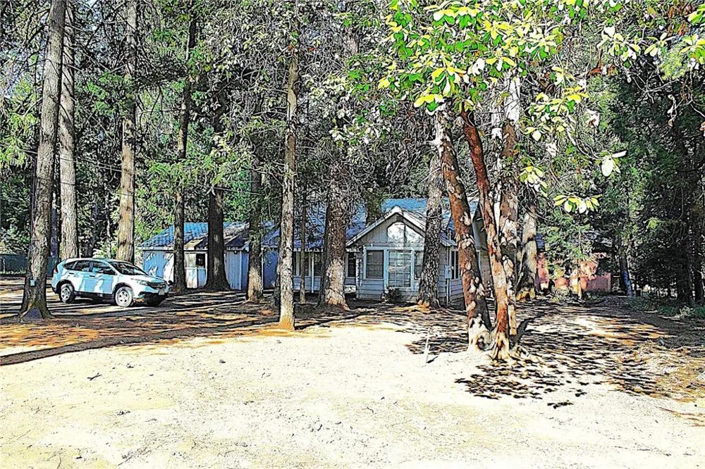 14599 Skyway Magalia, CA 95954