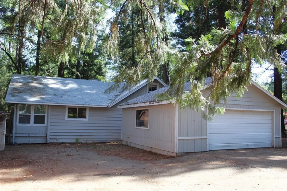 14599 Skyway Magalia, CA 95954