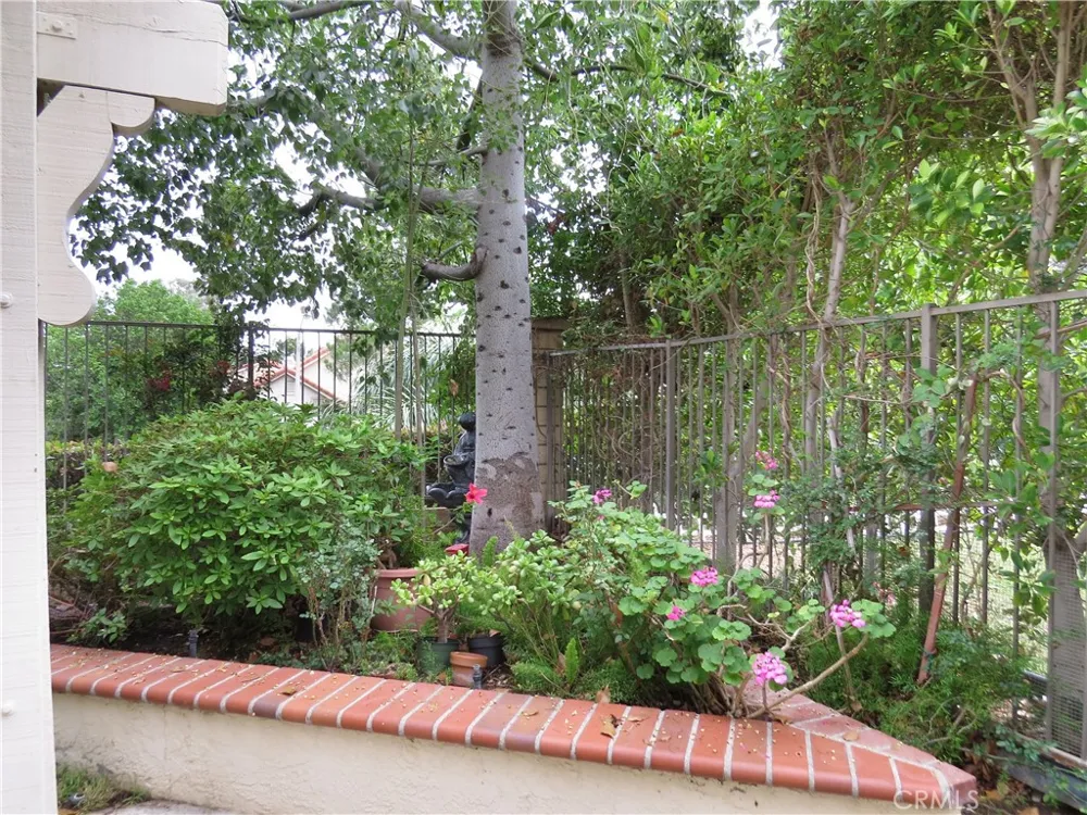 19424 Crystal Ridge Lane Porter Ranch, CA 91326