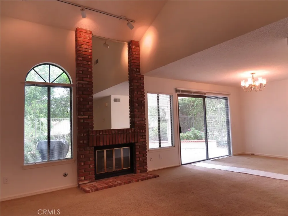 19424 Crystal Ridge Lane Porter Ranch, CA 91326