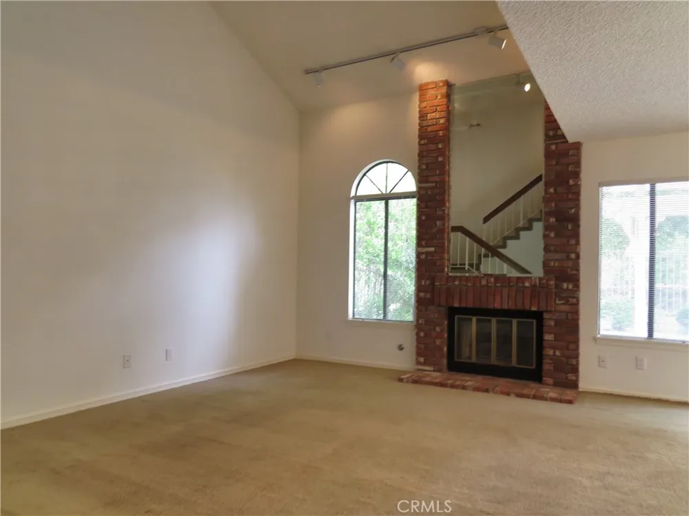19424 Crystal Ridge Lane Porter Ranch, CA 91326
