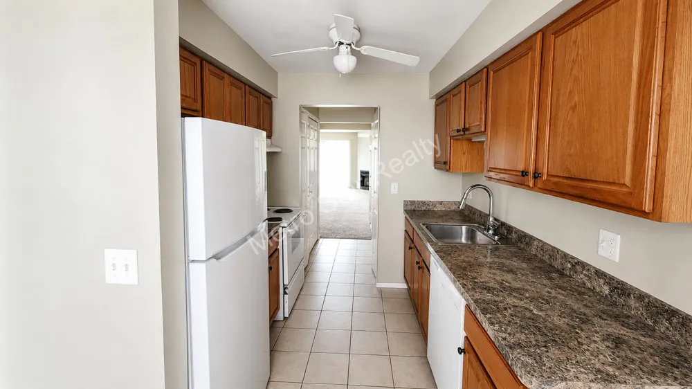 31548 Orchard Creek Farmington Hills, MI 48334
