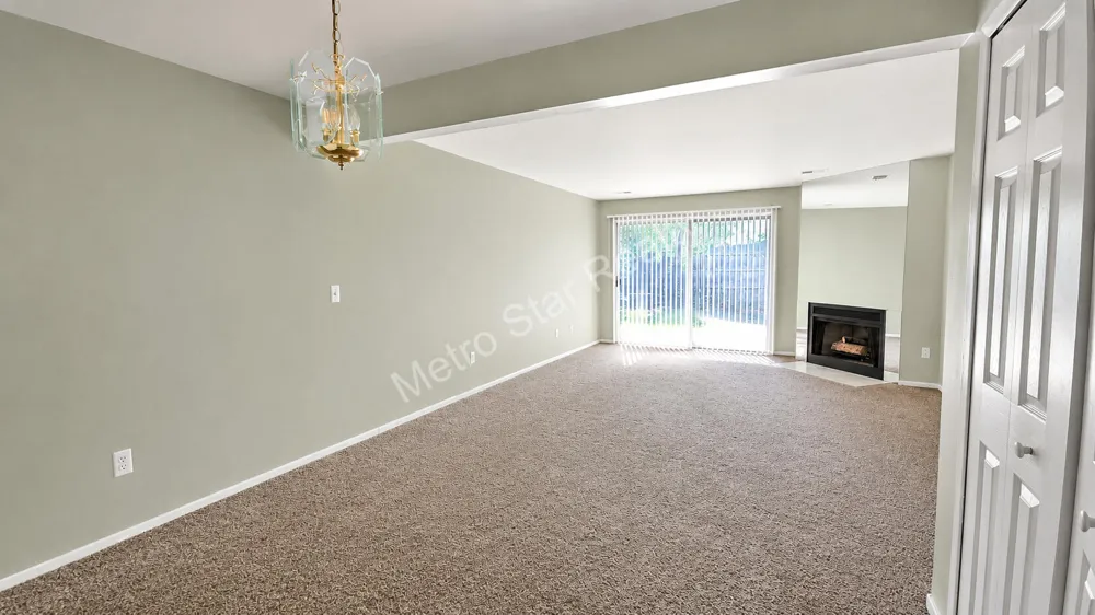 31548 Orchard Creek Farmington Hills, MI 48334