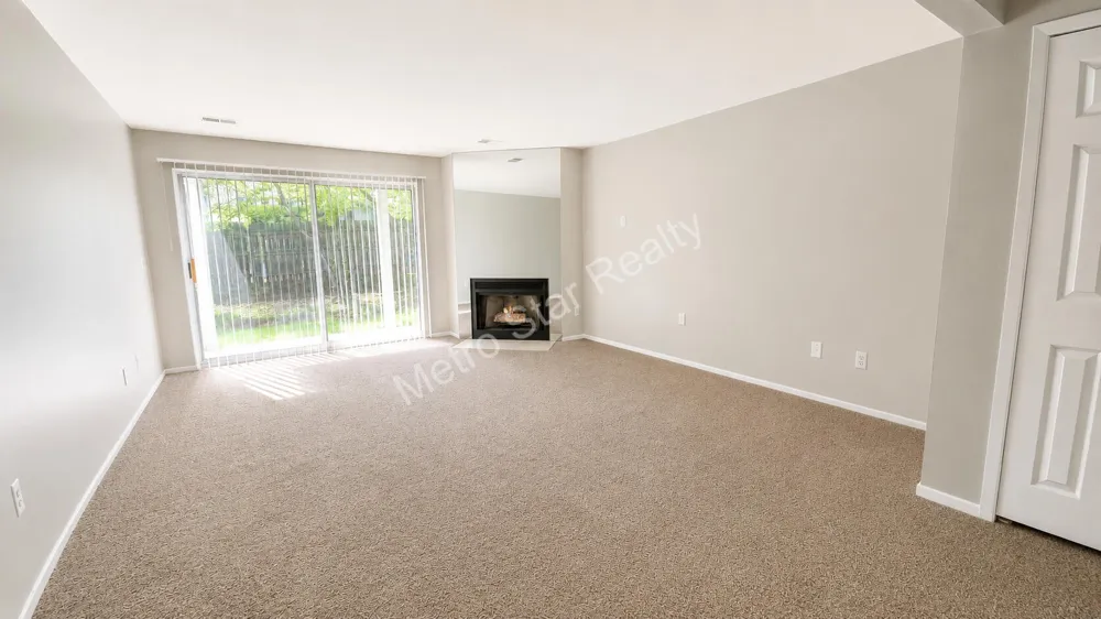 31548 Orchard Creek Farmington Hills, MI 48334