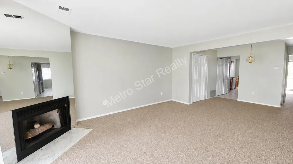 31548 Orchard Creek Farmington Hills, MI 48334