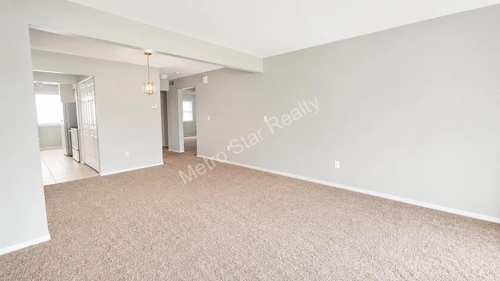 31548 Orchard Creek Farmington Hills, MI 48334