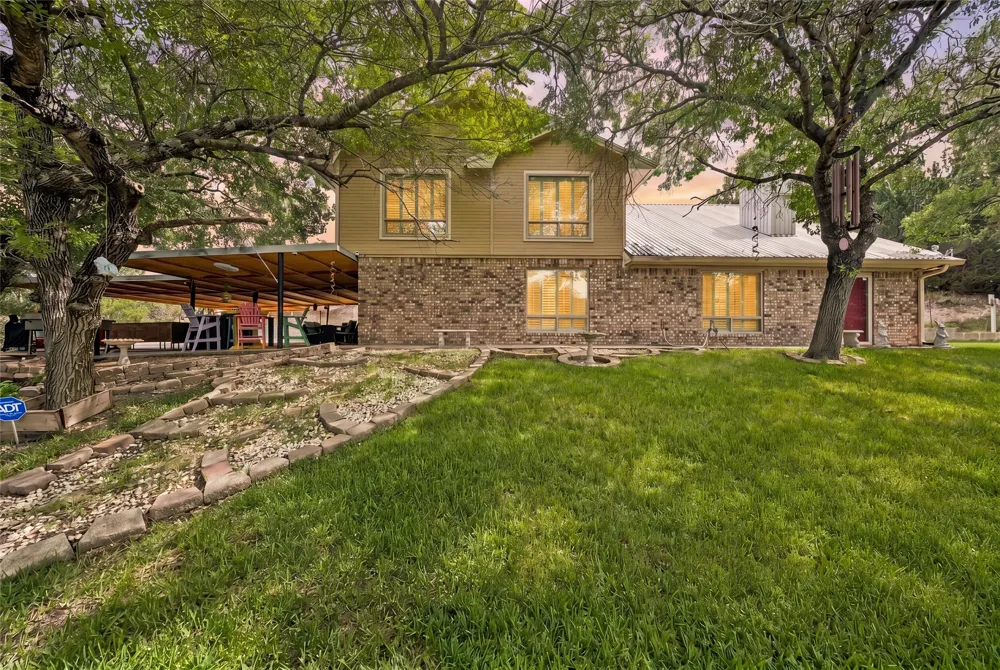 291 CR 4275 Clifton, TX 76634