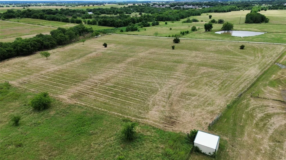 KRAHL ROAD Valley View, TX 76272