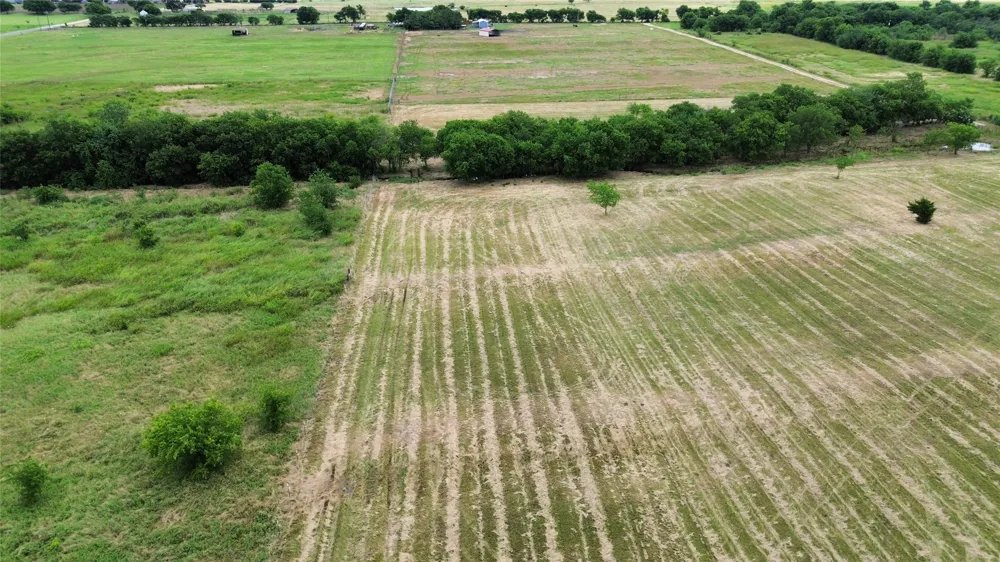 KRAHL ROAD Valley View, TX 76272