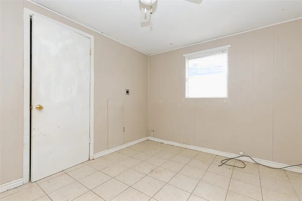 1003 Brooks New Boston, TX 75570