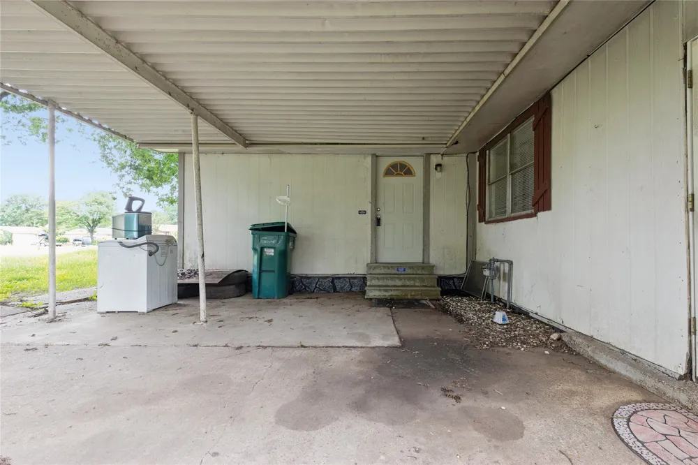 1003 Brooks New Boston, TX 75570