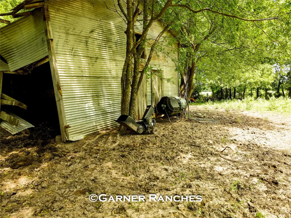 7008 Cr-1019 Wolfe City, TX 75496
