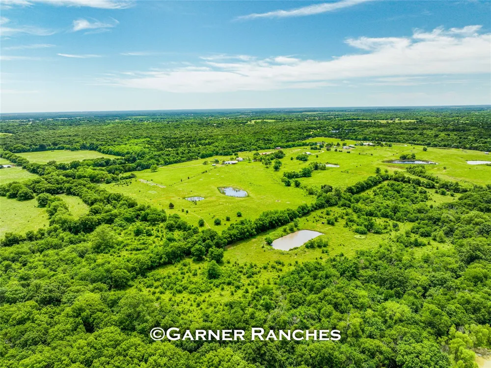 7008 Cr-1019 Wolfe City, TX 75496