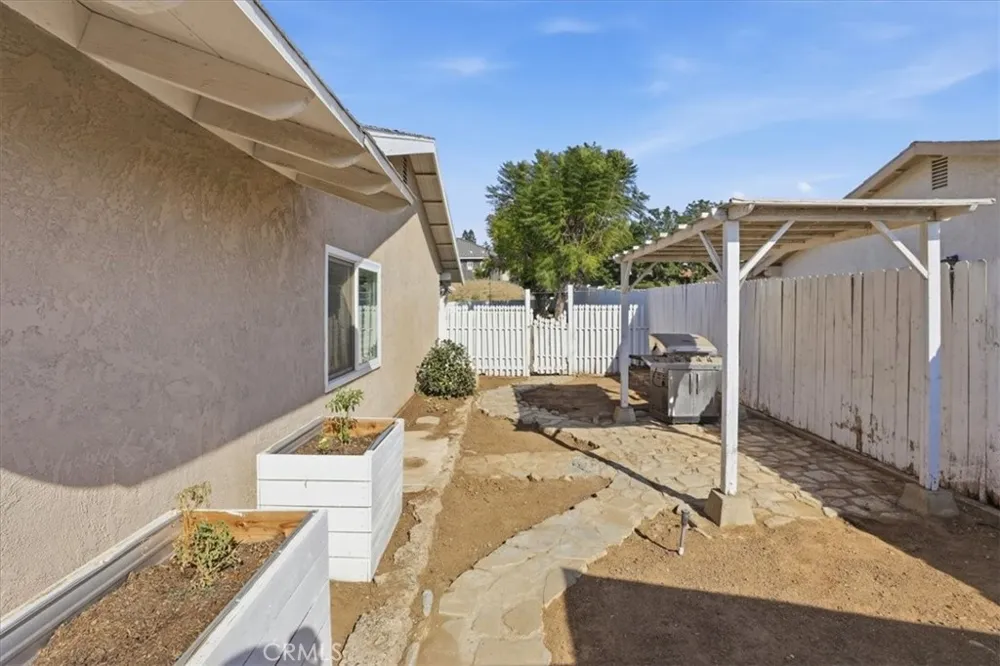 4138 Cedar Norco, CA 92860