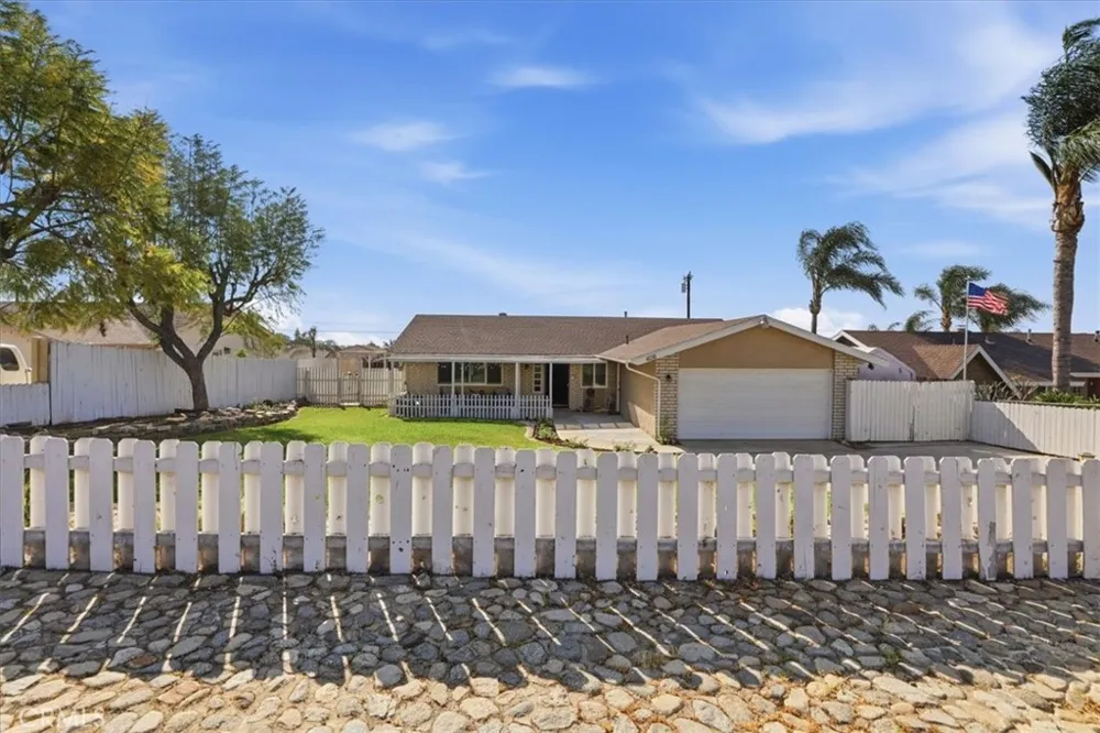 4138 Cedar Norco, CA 92860