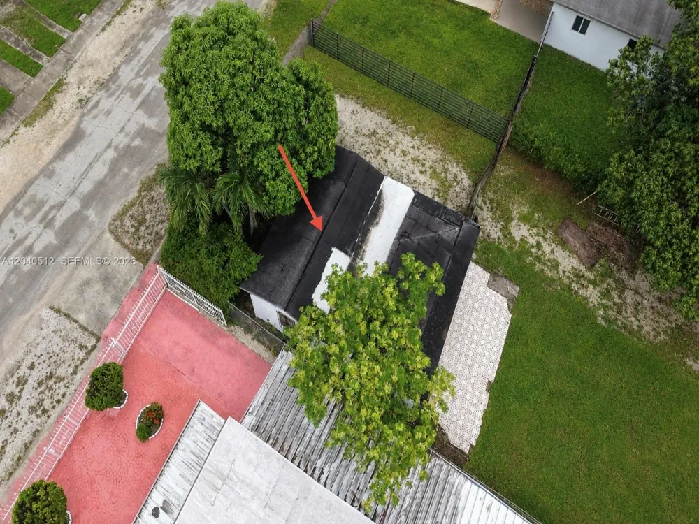867 NW 109th St Miami, FL 33168