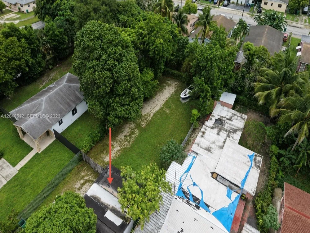 867 NW 109th St Miami, FL 33168