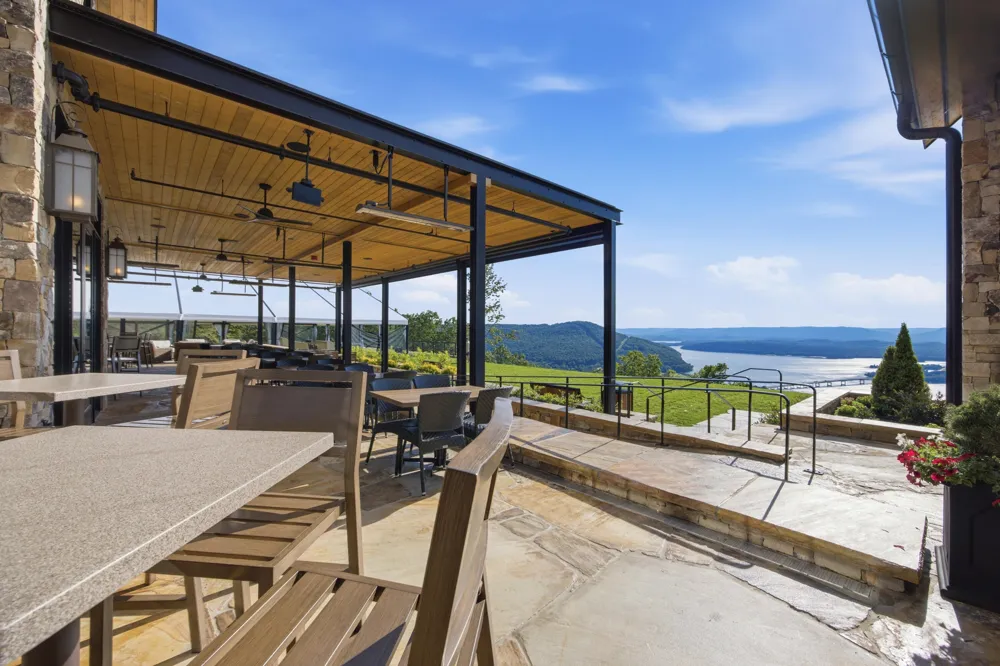 1141 Split Rail Way Guild, TN 37340
