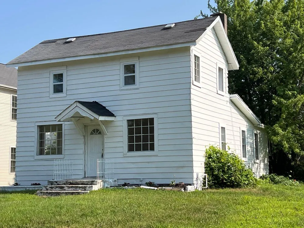 255 High Street Benton Harbor City, MI 49022