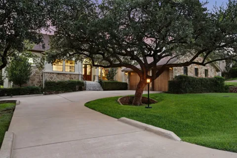 108 Crest View Drive