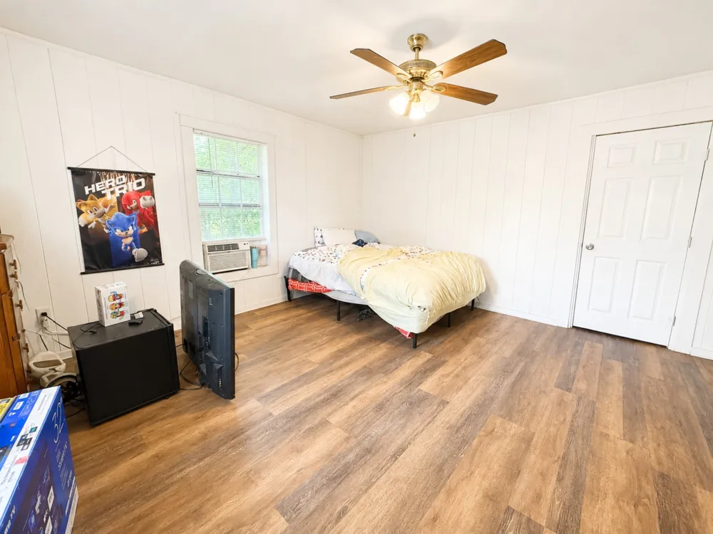 2732 W Collin Street Corsicana, TX 75110