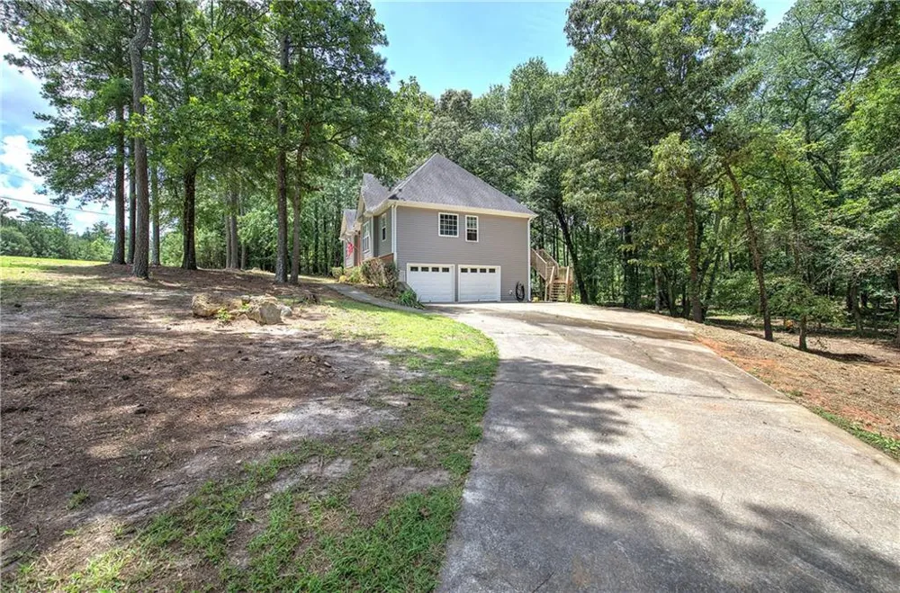 80 Iron Hill Road Taylorsville, GA 30178