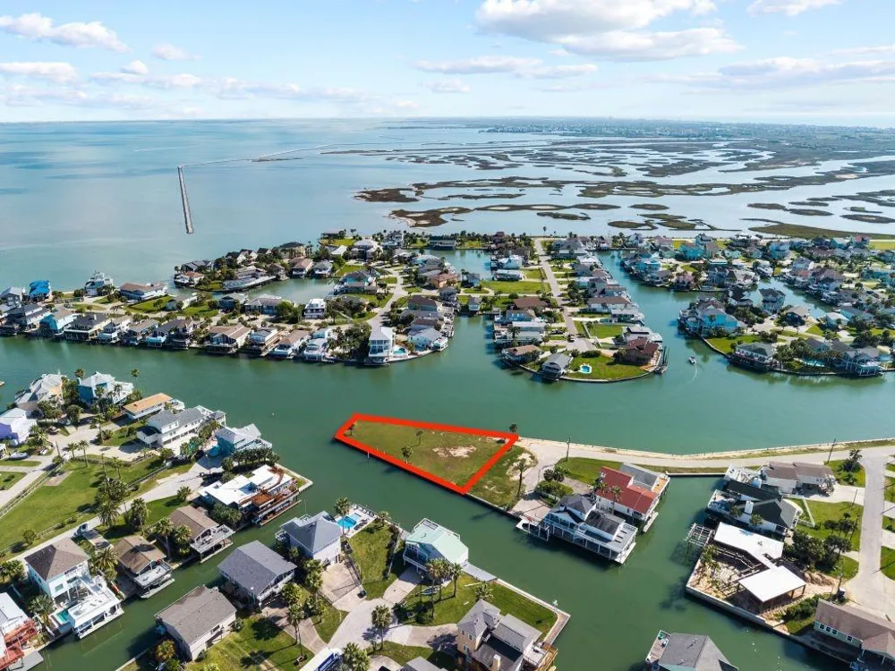 4205 Flamingo Way Jamaica Beach, TX 77554