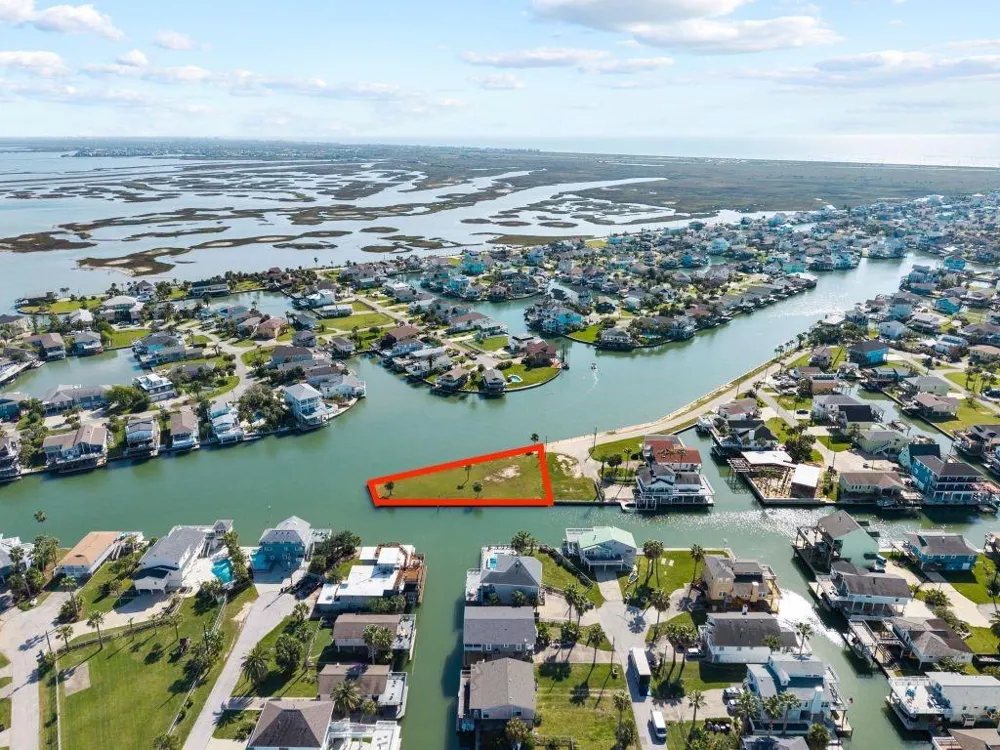 4205 Flamingo Way Jamaica Beach, TX 77554